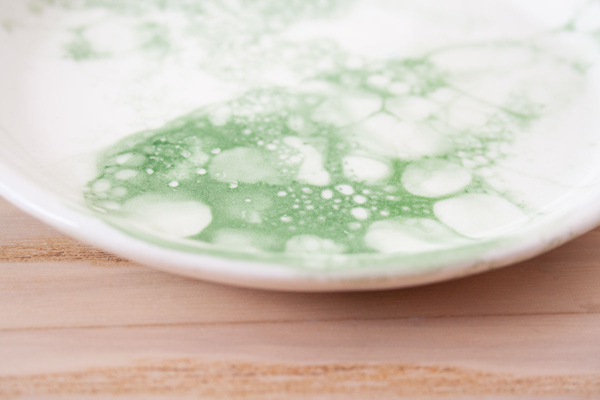 Plato de la vajilla de cerámica para gatos La Isleta - diseño burbujas - detalle